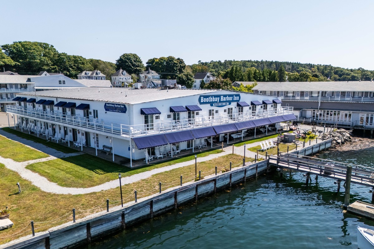 Boothbay Harbor Inn Exterior overlooking the harbor.
