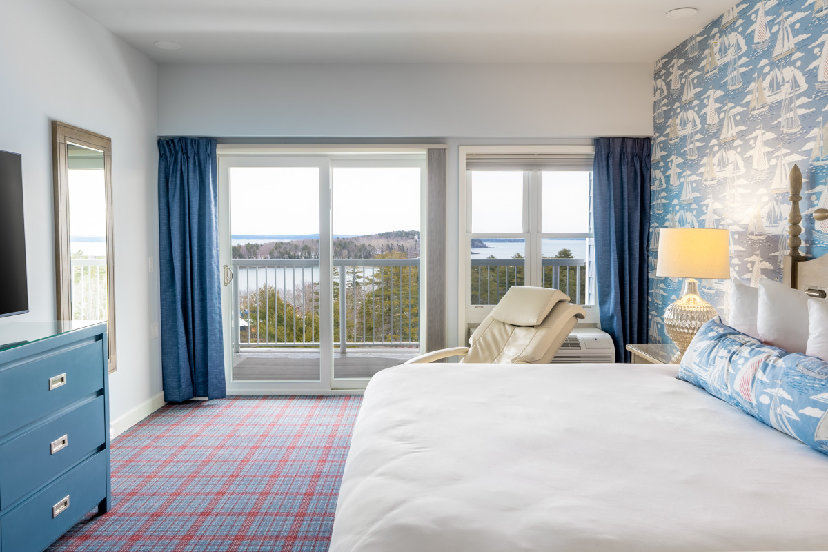Bluenose Inn – Bar Harbor Hotel Room with a View.