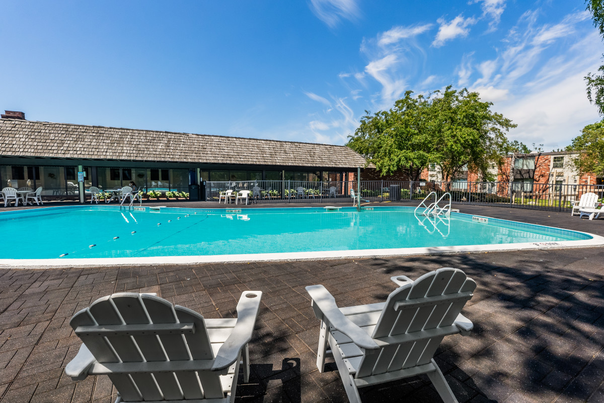 Fireside Inn & Suites Portland, Maine - Outdoor Pool