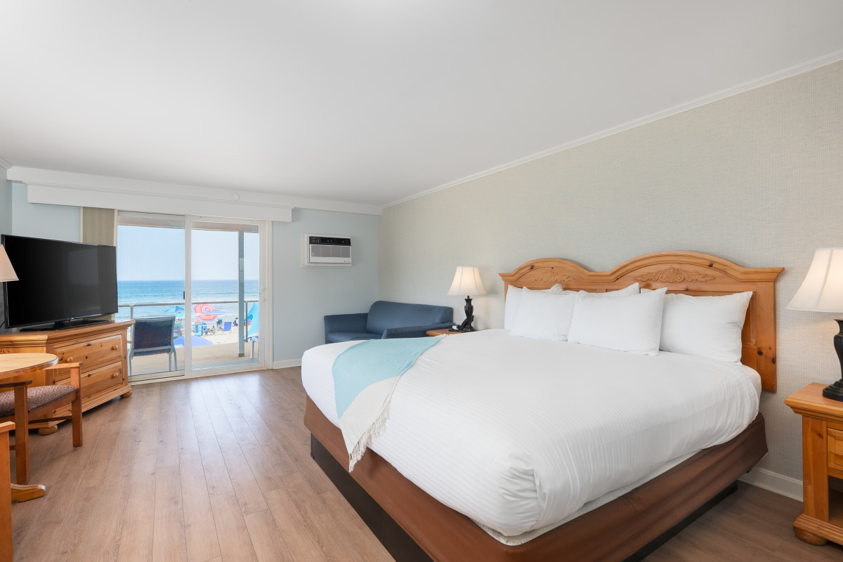 Norseman Resort King Room
