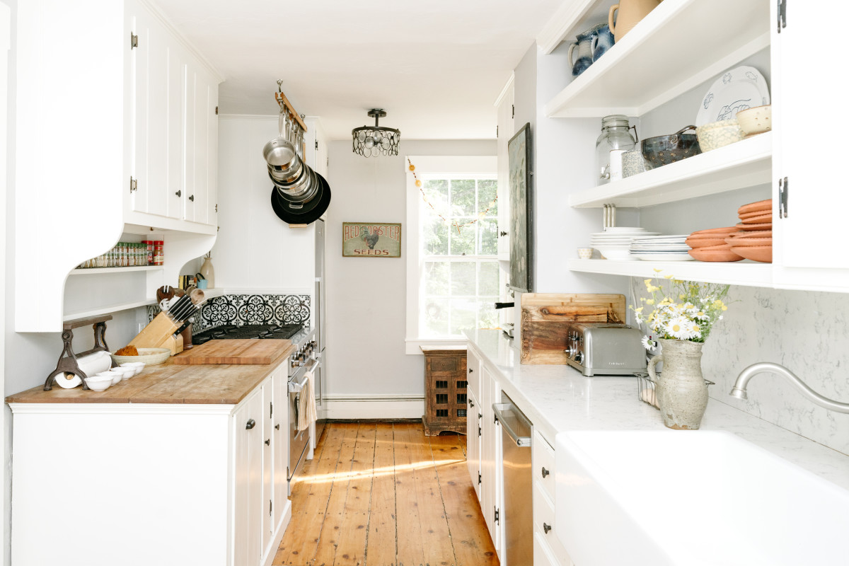 SECOND kitchen at Three Sisters Farm