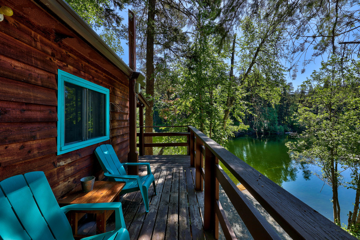 Lakeside Heffley Hideaway Travel British Columbia