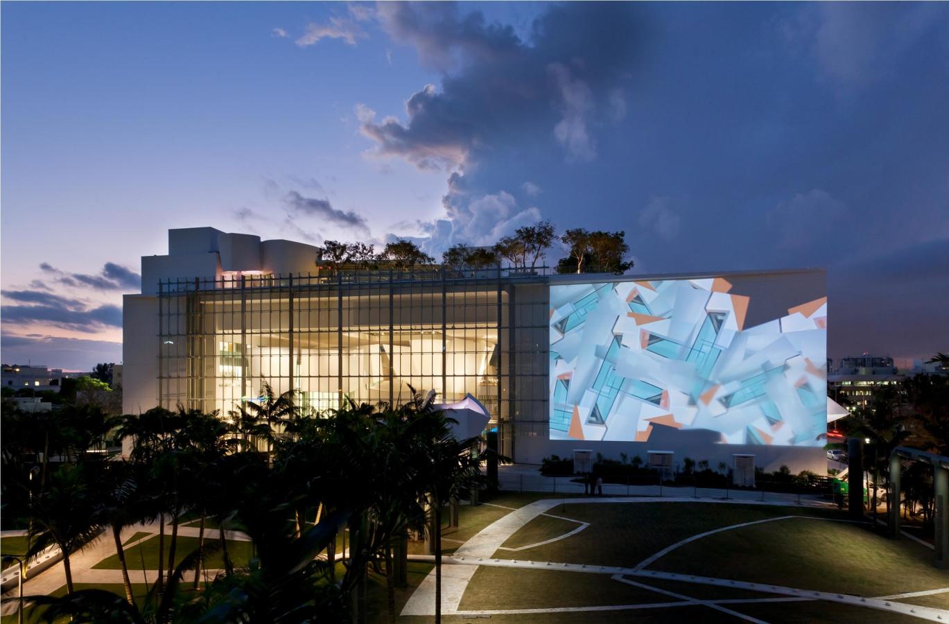 New World Center and video mural "Chronograph" - photo by Claudia Uribe