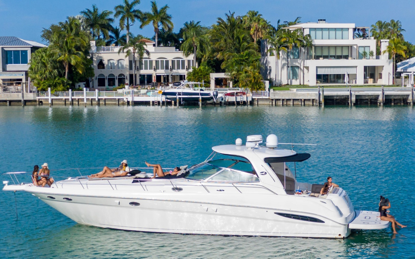 The Best Boat Rentals for a Bachelorette Party - GetMyBoat