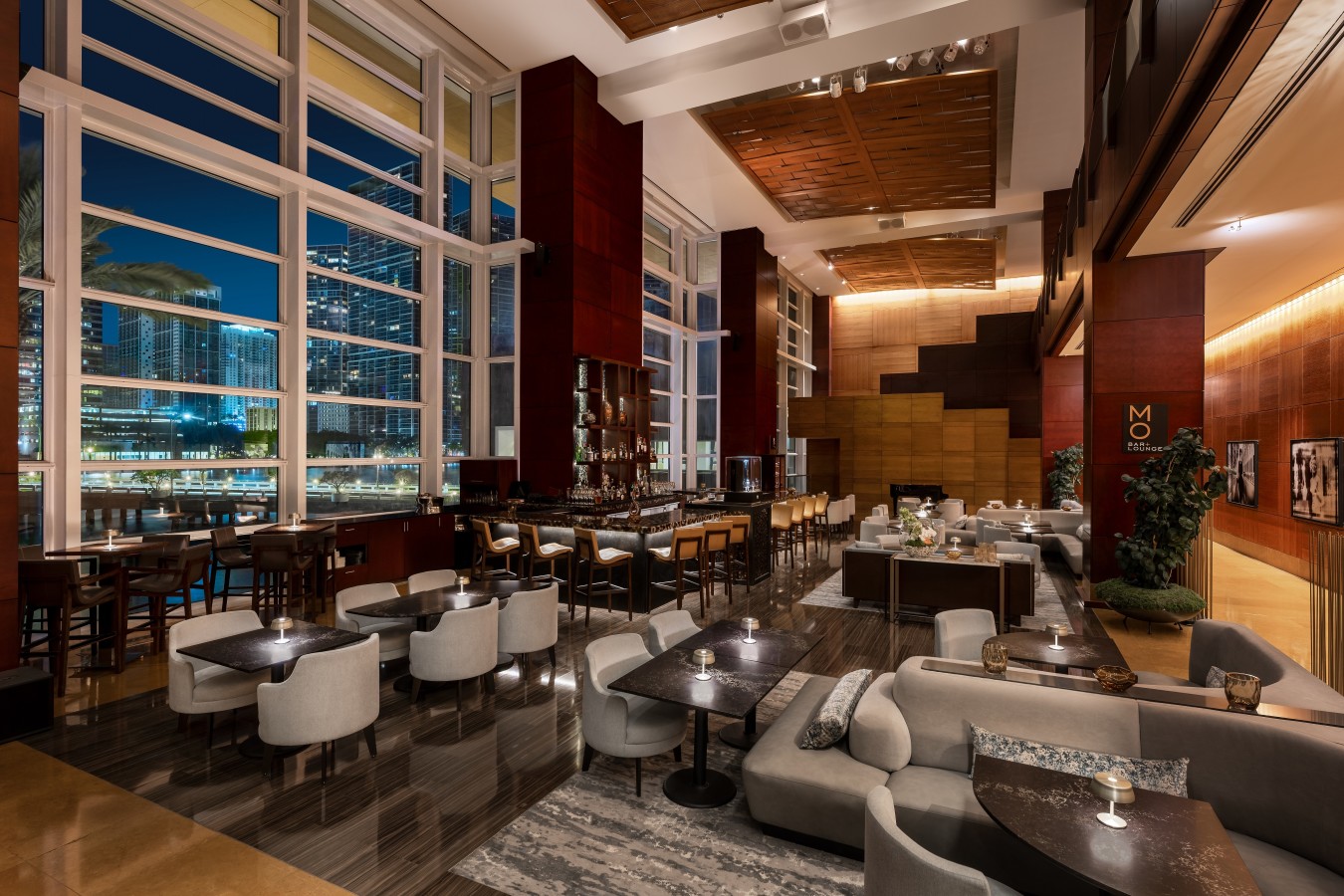 MO Bar + Lounge Gran Miami y Miami Beach