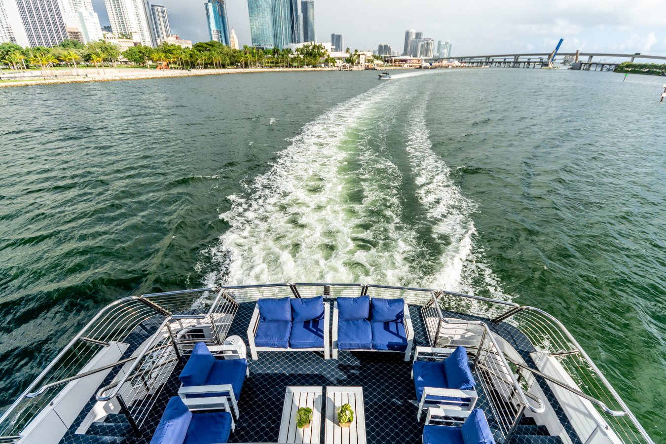 biscayne lady yacht charters miami fl