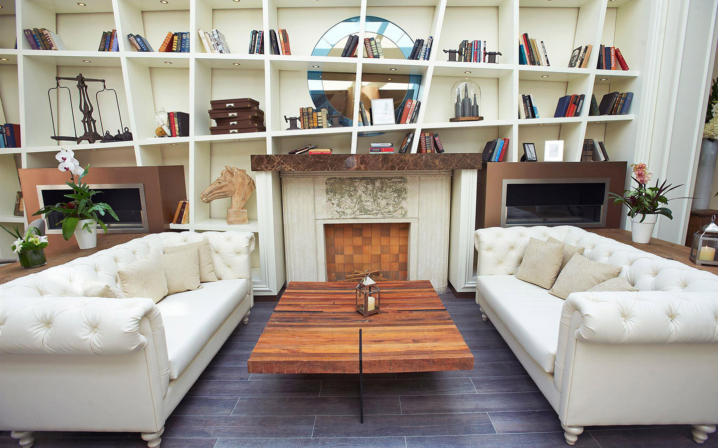 Villa Azur Restaurant & Lounge