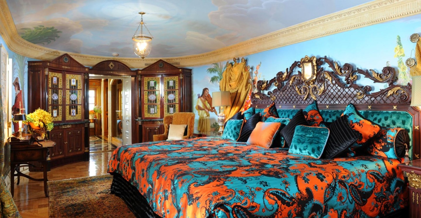 The Villa Casa Casuarina | Miami & Miami Beach