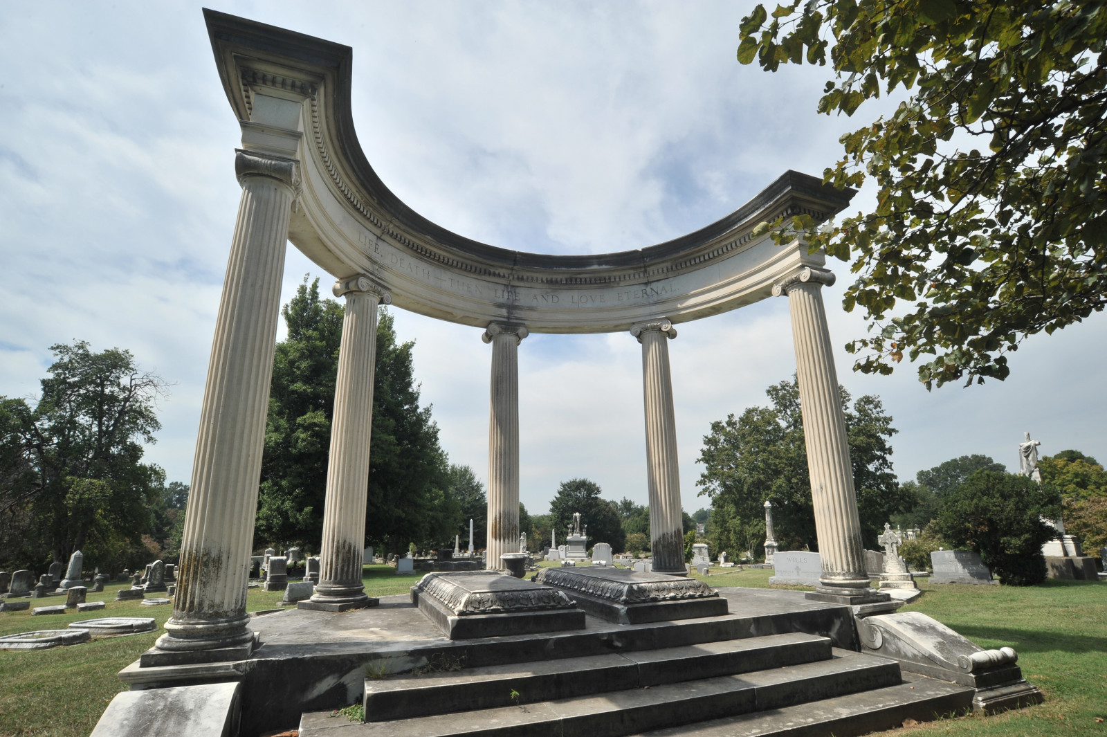 Elmwood Cemetery