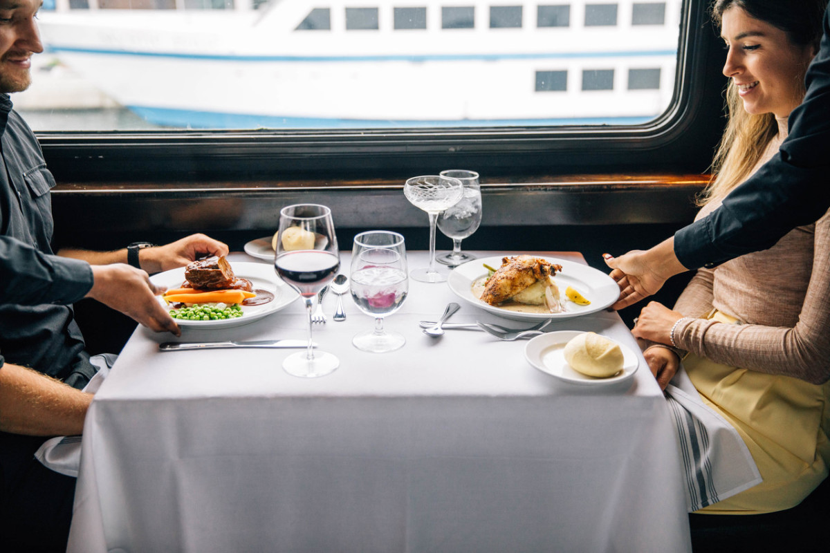 City Cruises Chicago - Odyssey Lake Michigan