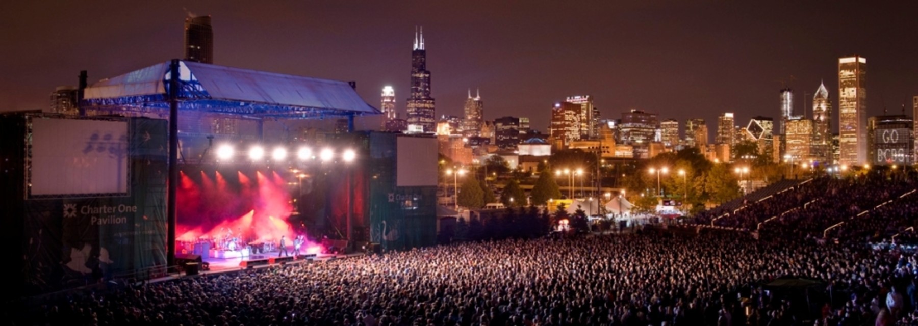 Crowd-Skyline.JPG