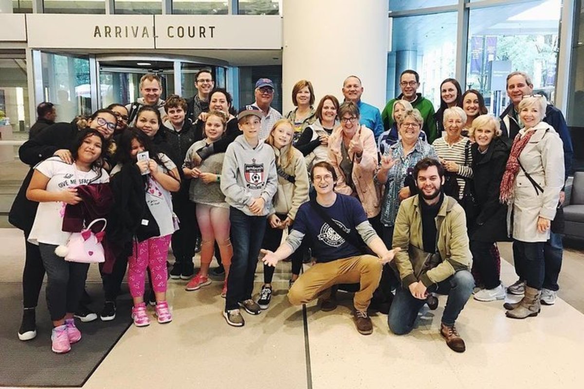 Donut Tour Fans