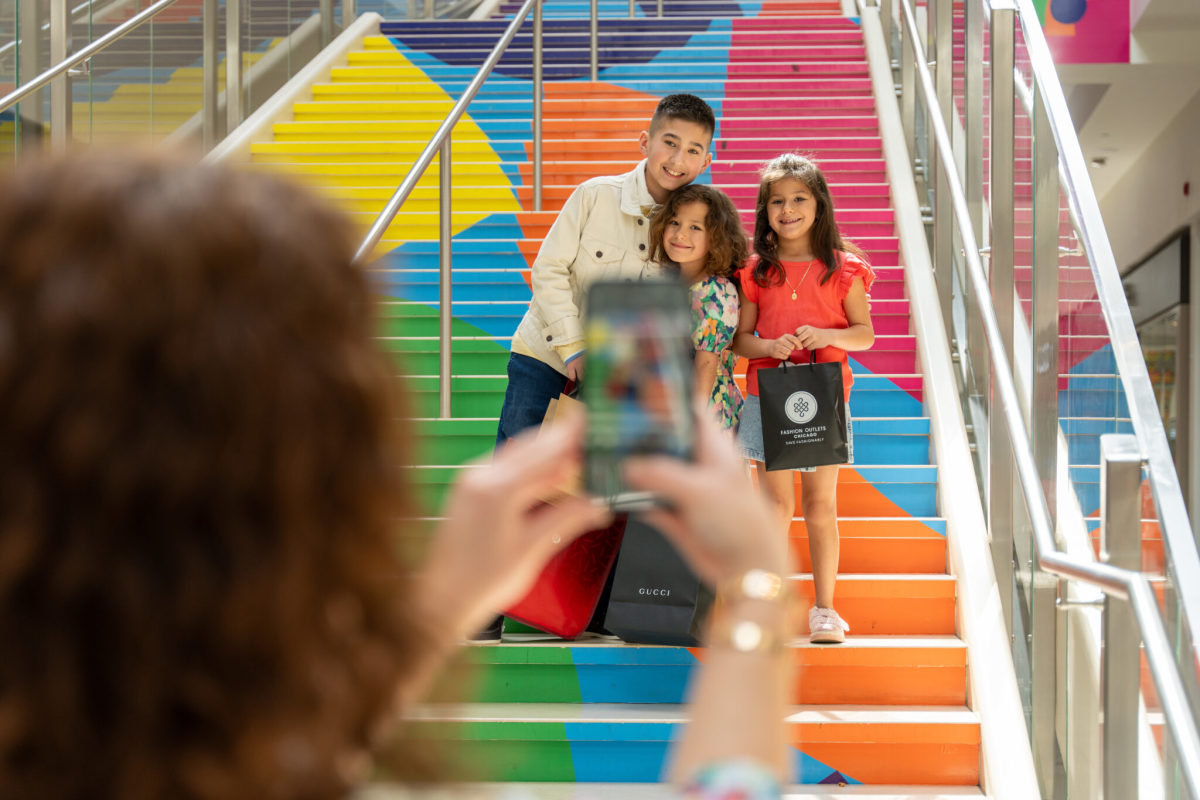 Fashion Outlets of Chicago in Rosemont - Art