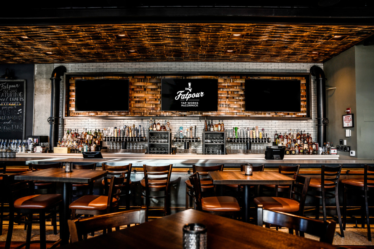 Fatpour Main Bar