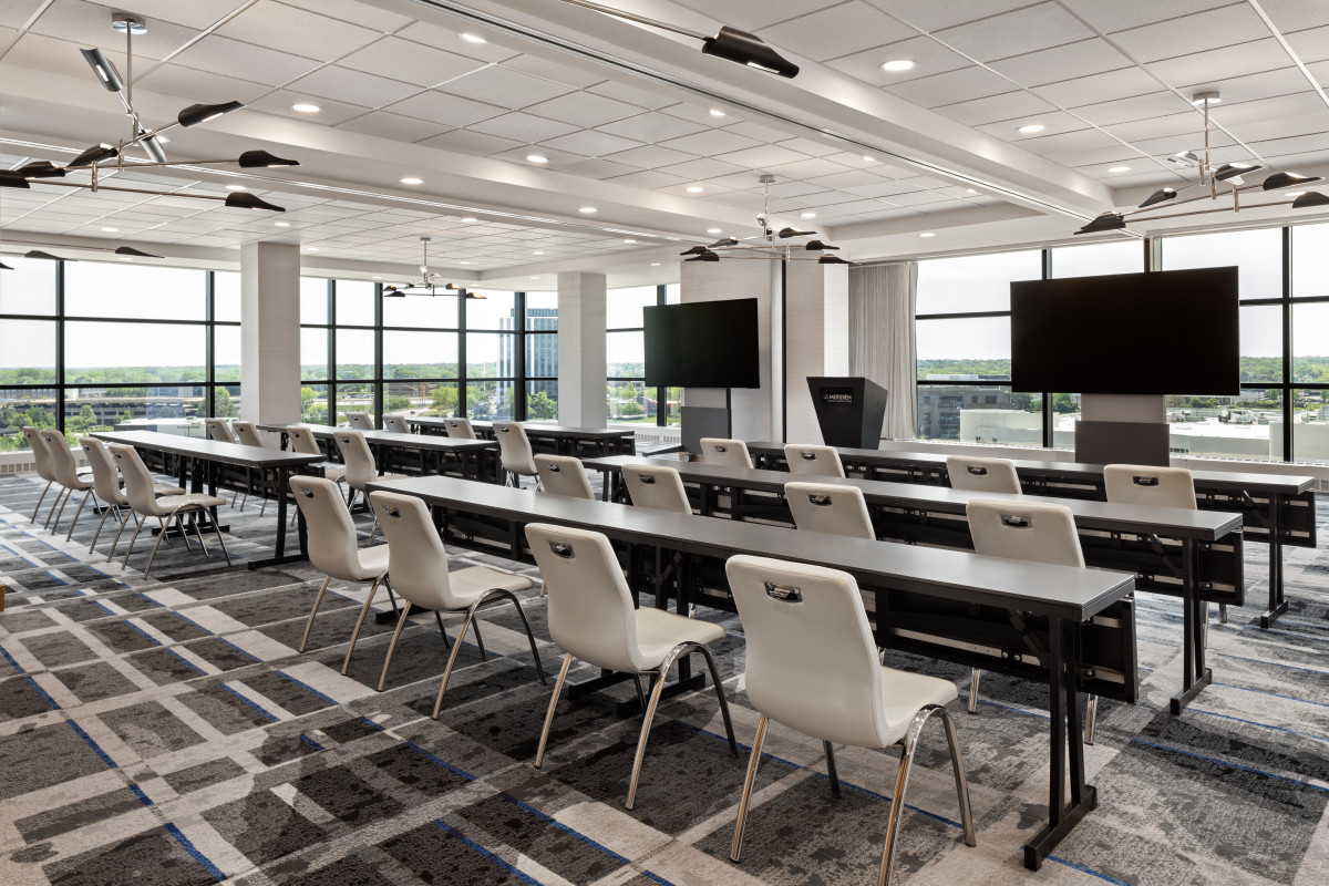 Grand Salon - Classroom Setup