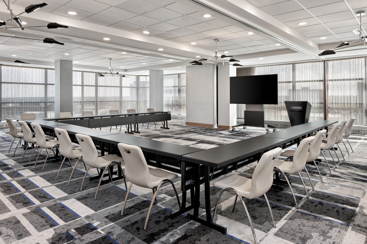 Grand Salon - U Shaped