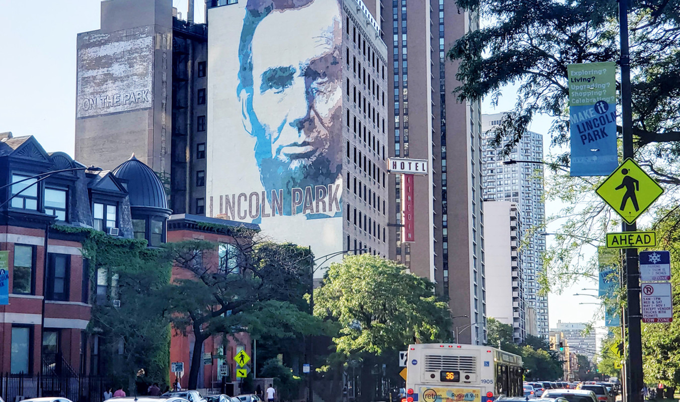 Lincoln Park - Hotel Lincoln Mural