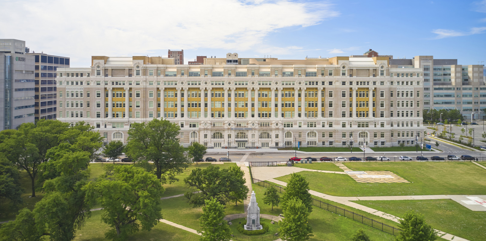 Welcome to the Hyatt Place Chicago Medical / University District