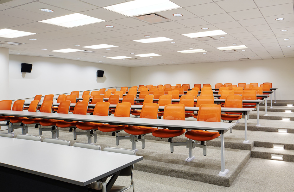 Kendall McCaugherty © Hedrich Blessing_Meeting Room 421