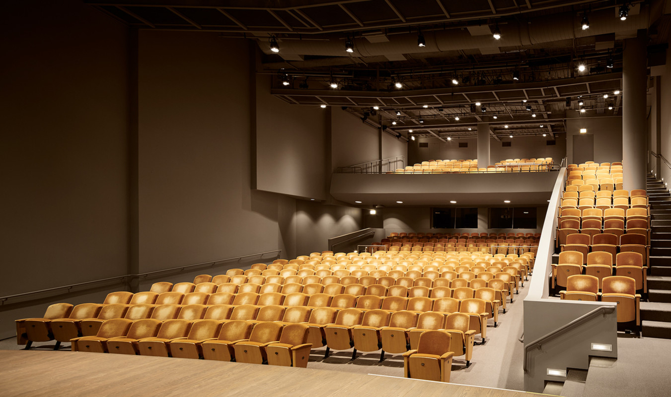 Kendall McCaugherty © Hedrich Blessing_Feinberg Theater