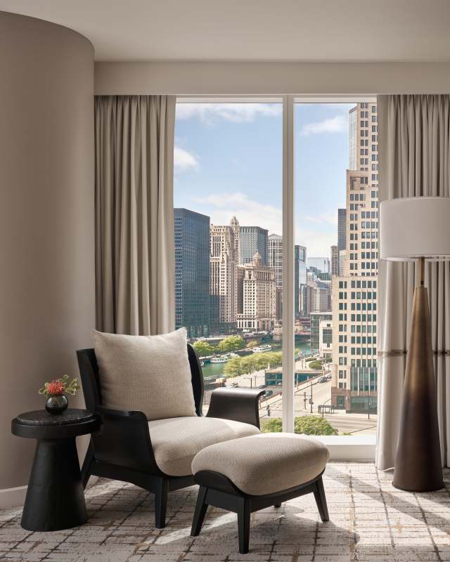 Loews Chicago Hotel Lake View Suite- River View