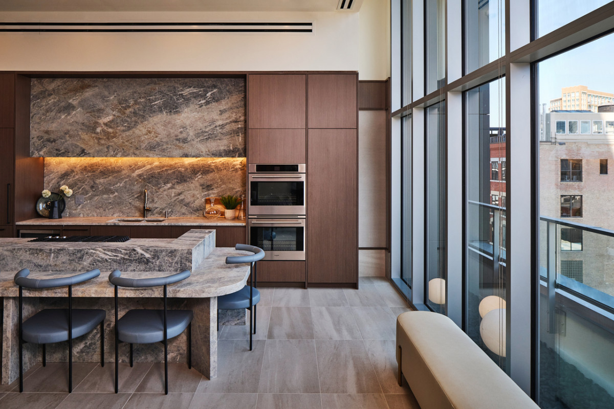 Level Chicago - Chef Kitchen Amenity