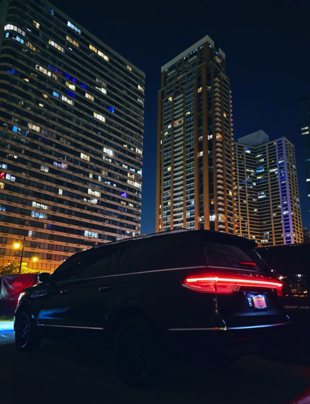 TOP RATED CHICAGO SPRINTER VANS CHICAGO LIMO SERVICE CHICAGO BLACK CAR SERVICE