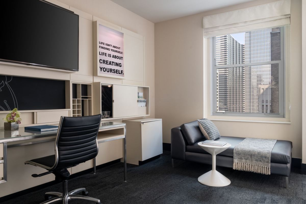 Premium Double Room Desk with lounge