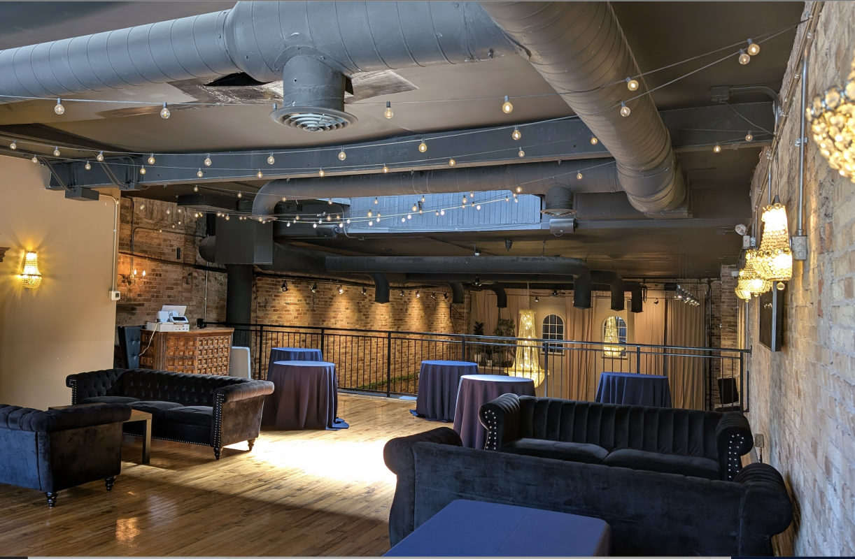 mezzanine lounge