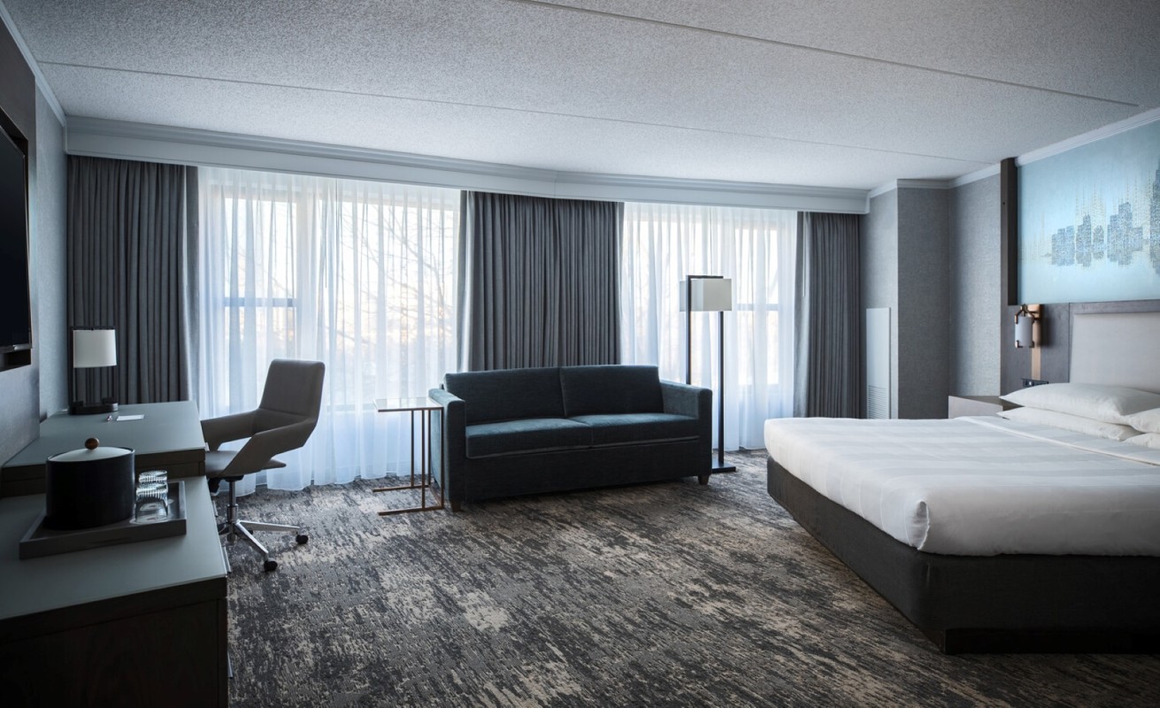 Studio King Suite
