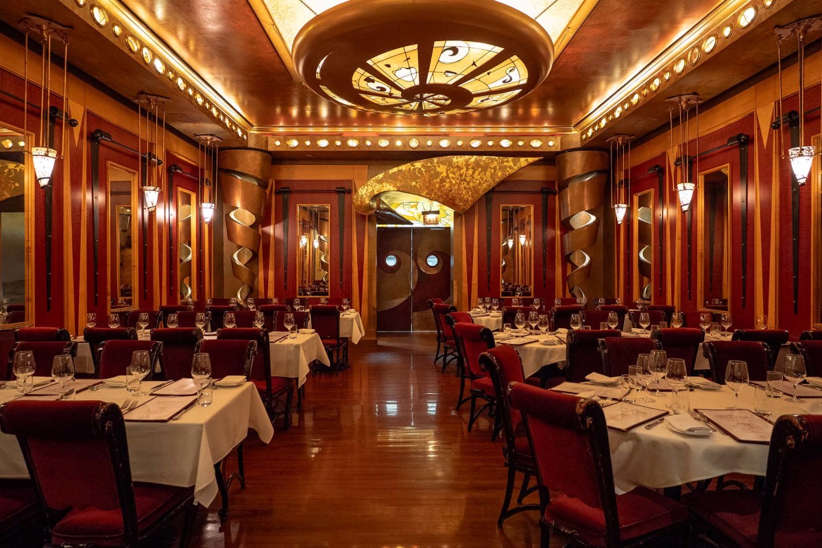 Main Floor - Seated Dinner