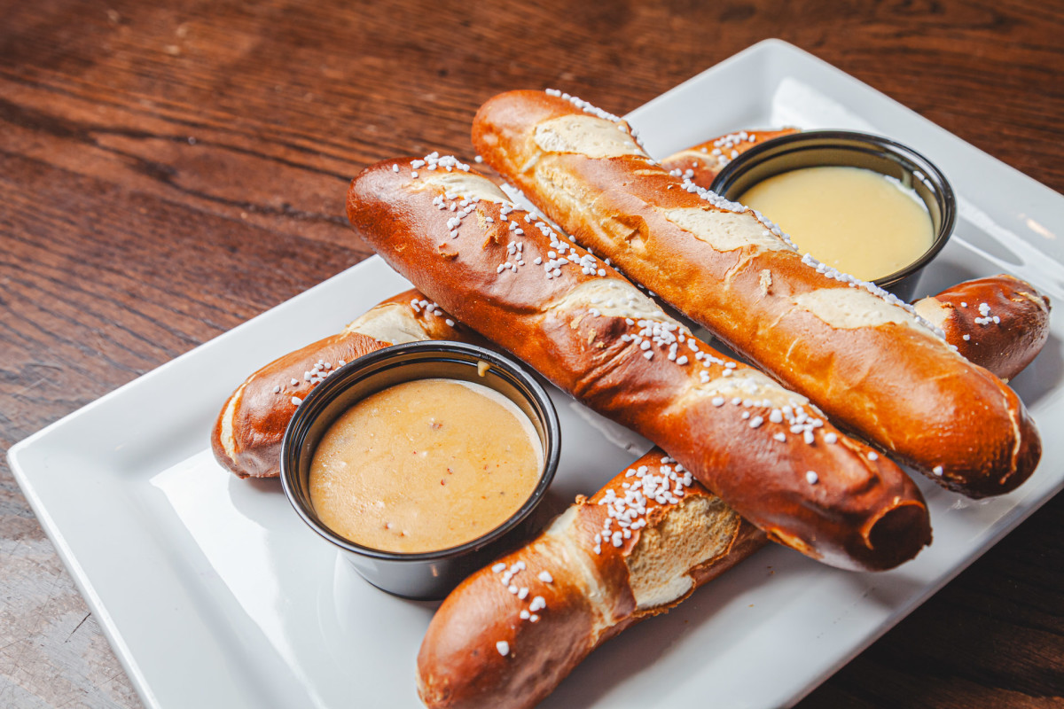 Woodie's Fresh Baked Bavarian Pretzels