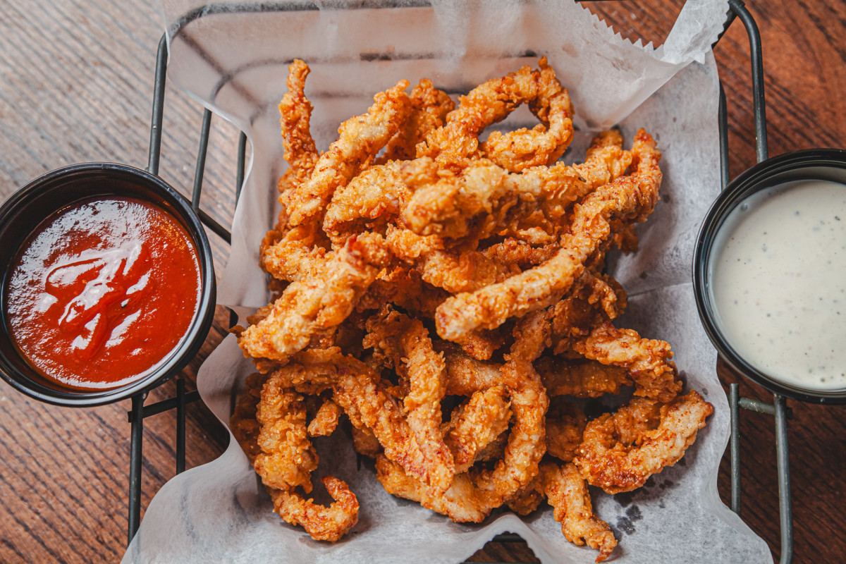 Woodie's Wings Pork Fries