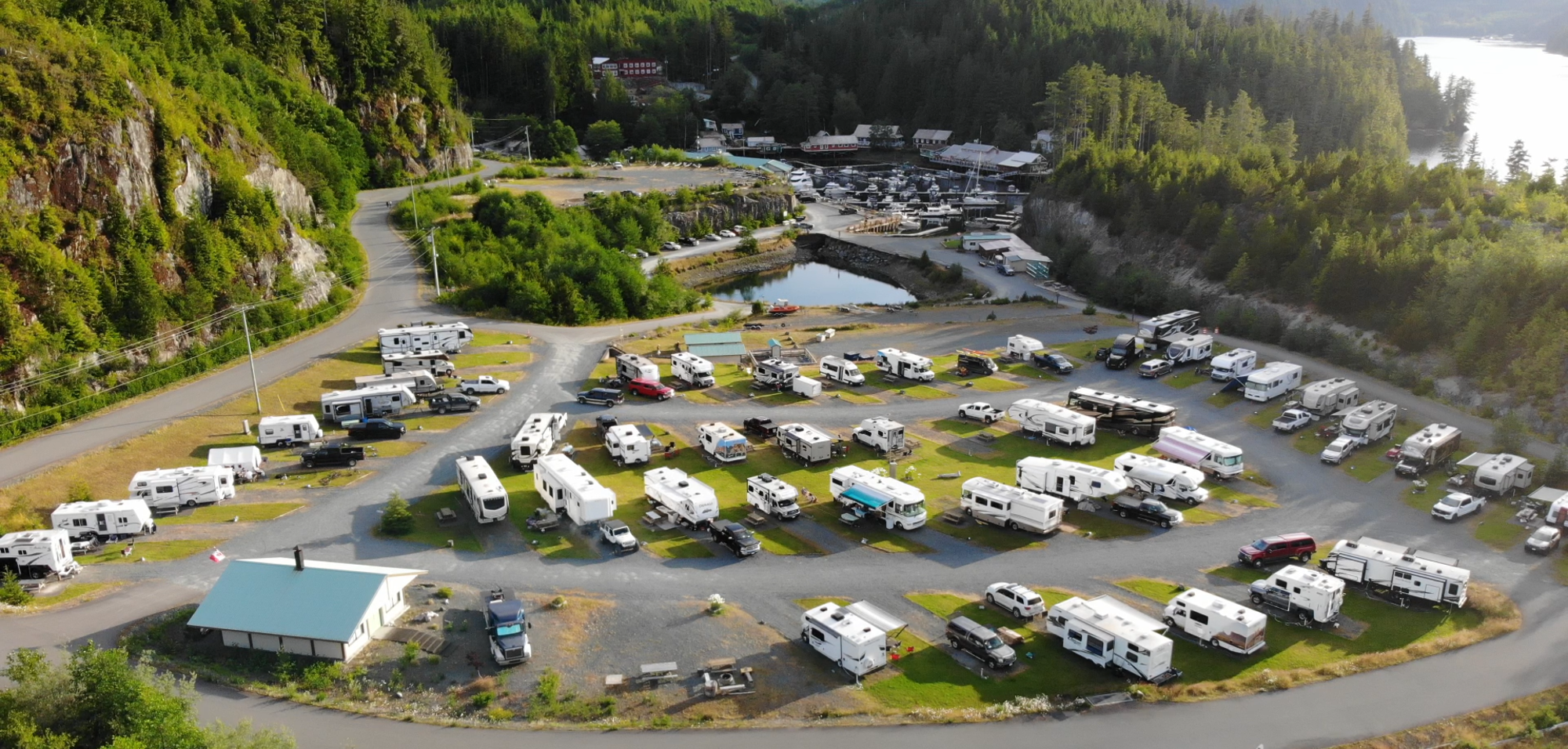 Telegraph-Cove-Marina-Rv-Park-looking-at-the-cove
