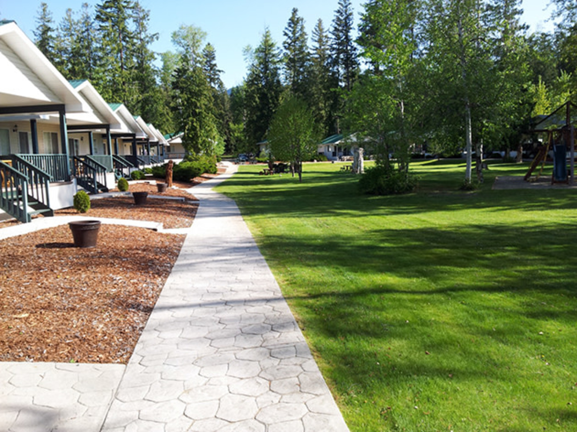 Scotch Creek Cottages Resort/Shuswap Vacation Rentals