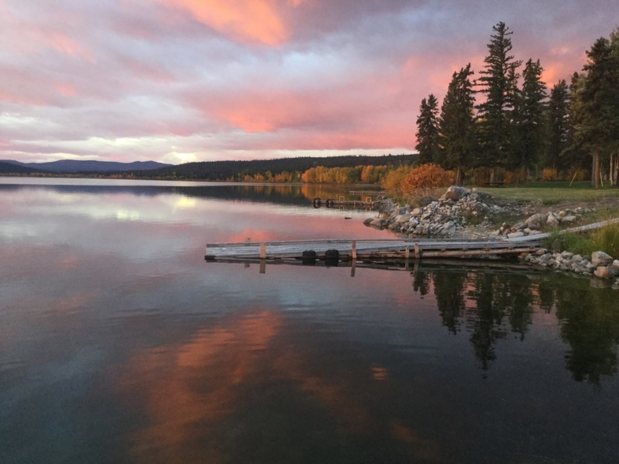 Woodlands Fishin Resort & Puntzi Lake Restaurant/Bakery