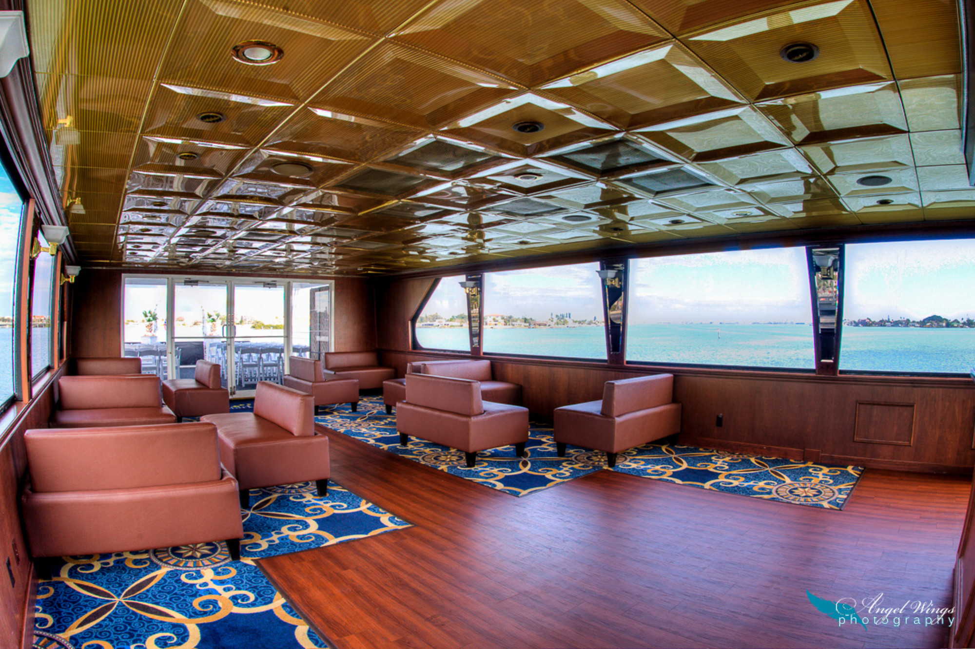 2nd deck captain's lounge on the StarLite Sapphire