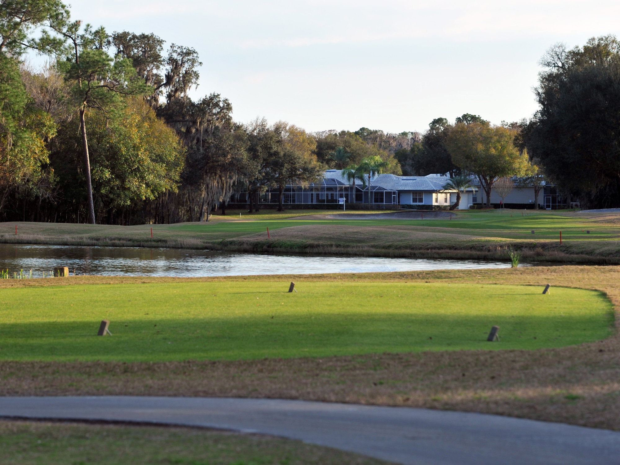 Crescent Oaks Country Club