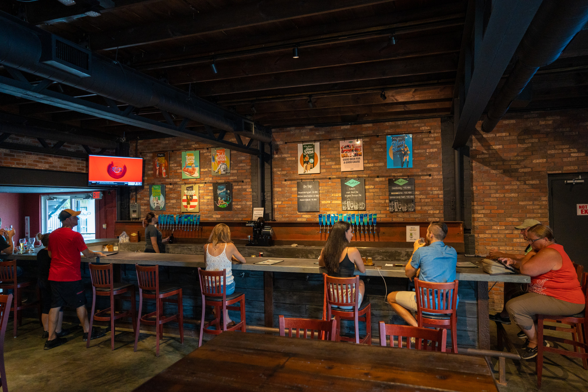 Bayboro Brewing Co. Interior