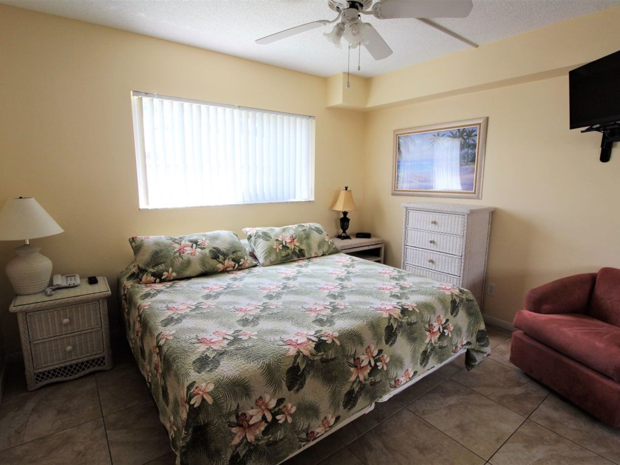 Tropic Breeze Condominium