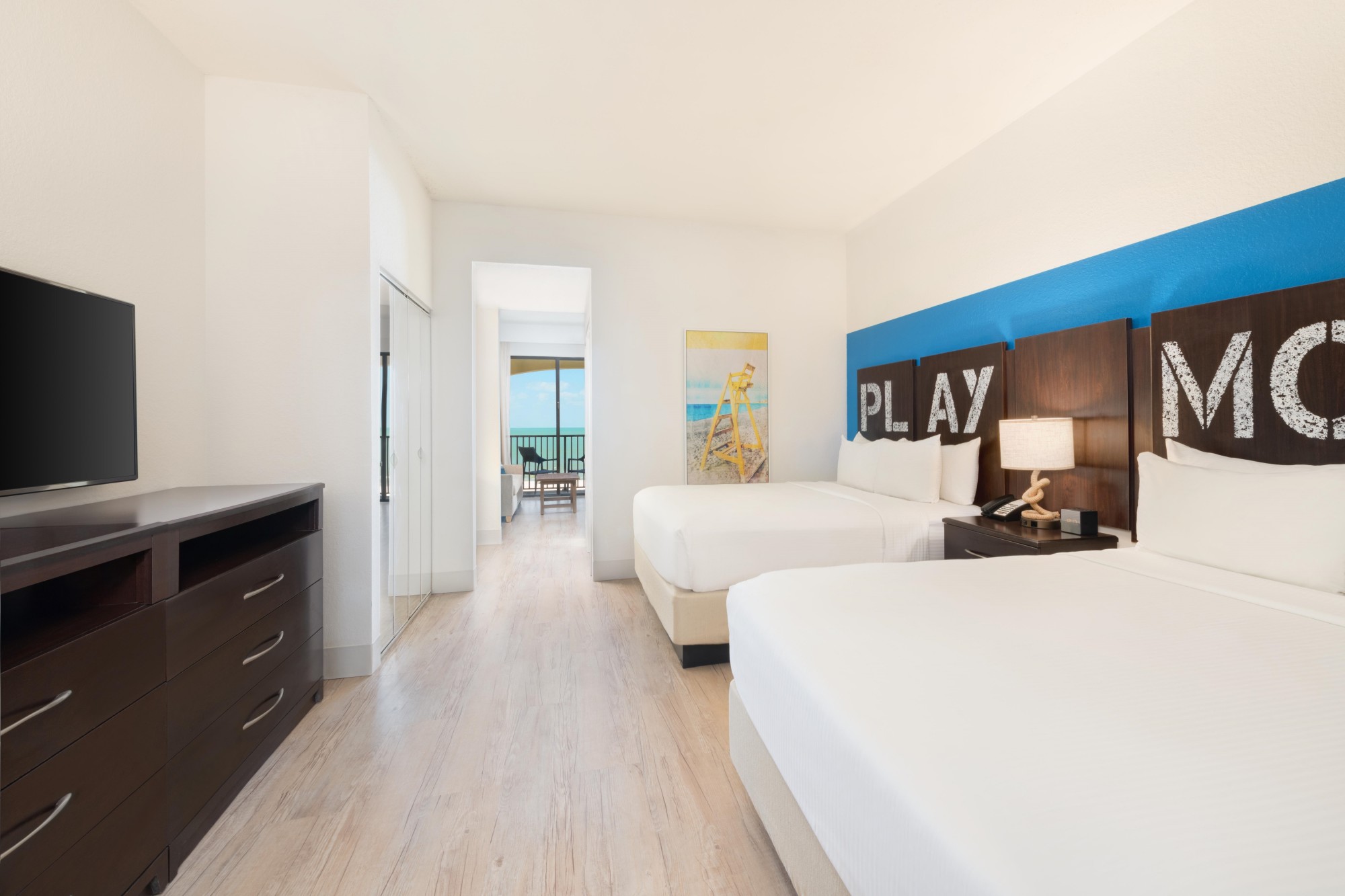 1 Bedroom Queen Suite