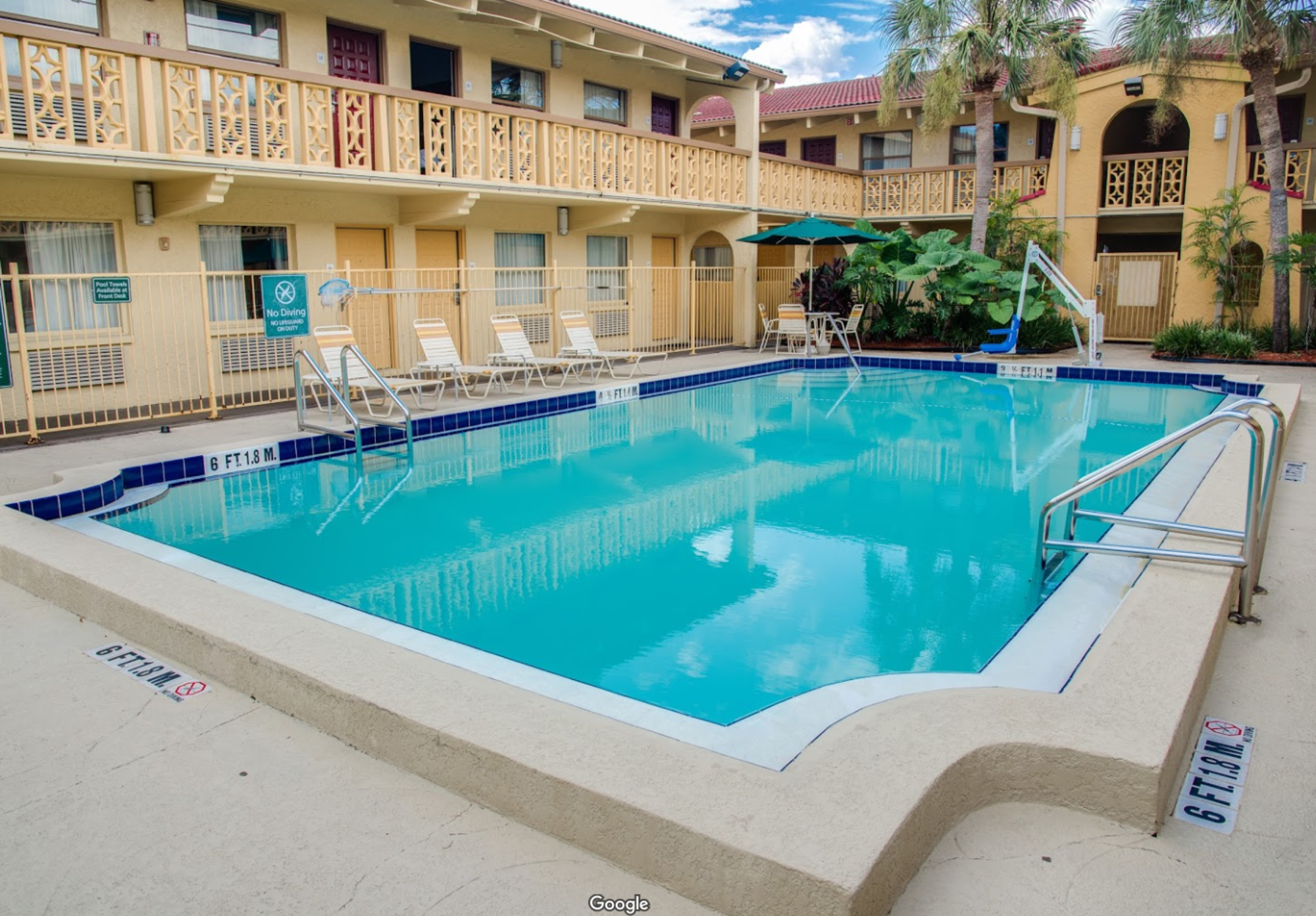 Red Roof Inn - Tampa Bay - St. Petersburg