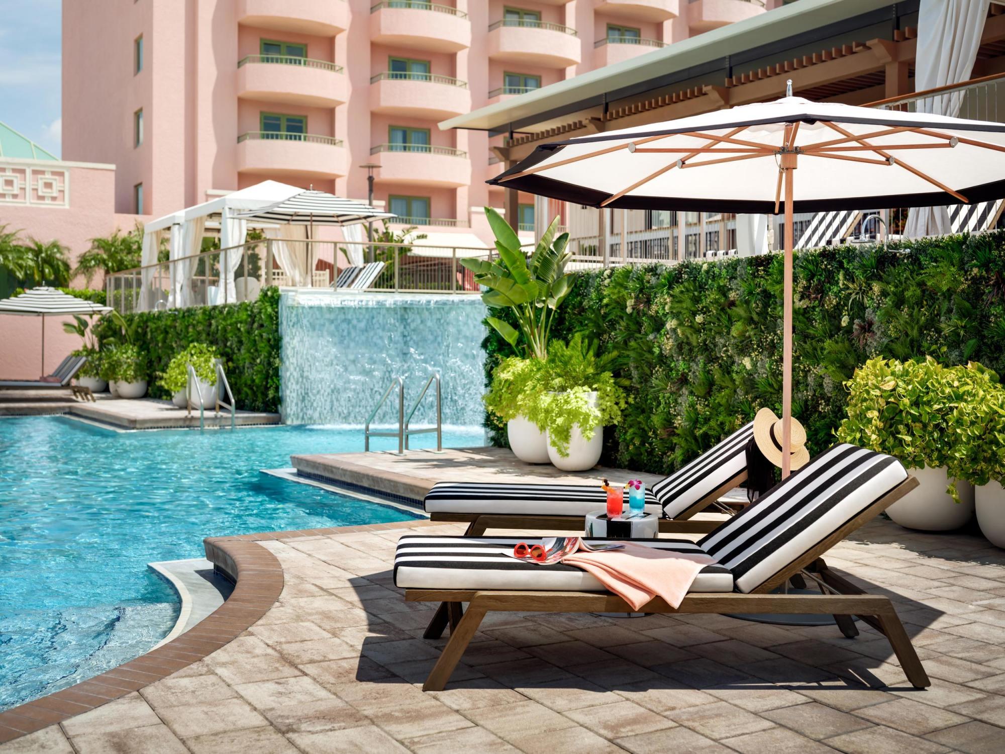 Vinoy Pool Lounge
