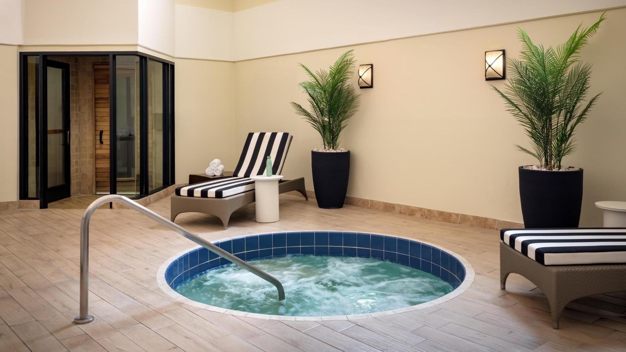 Vinoy Jacuzzi
