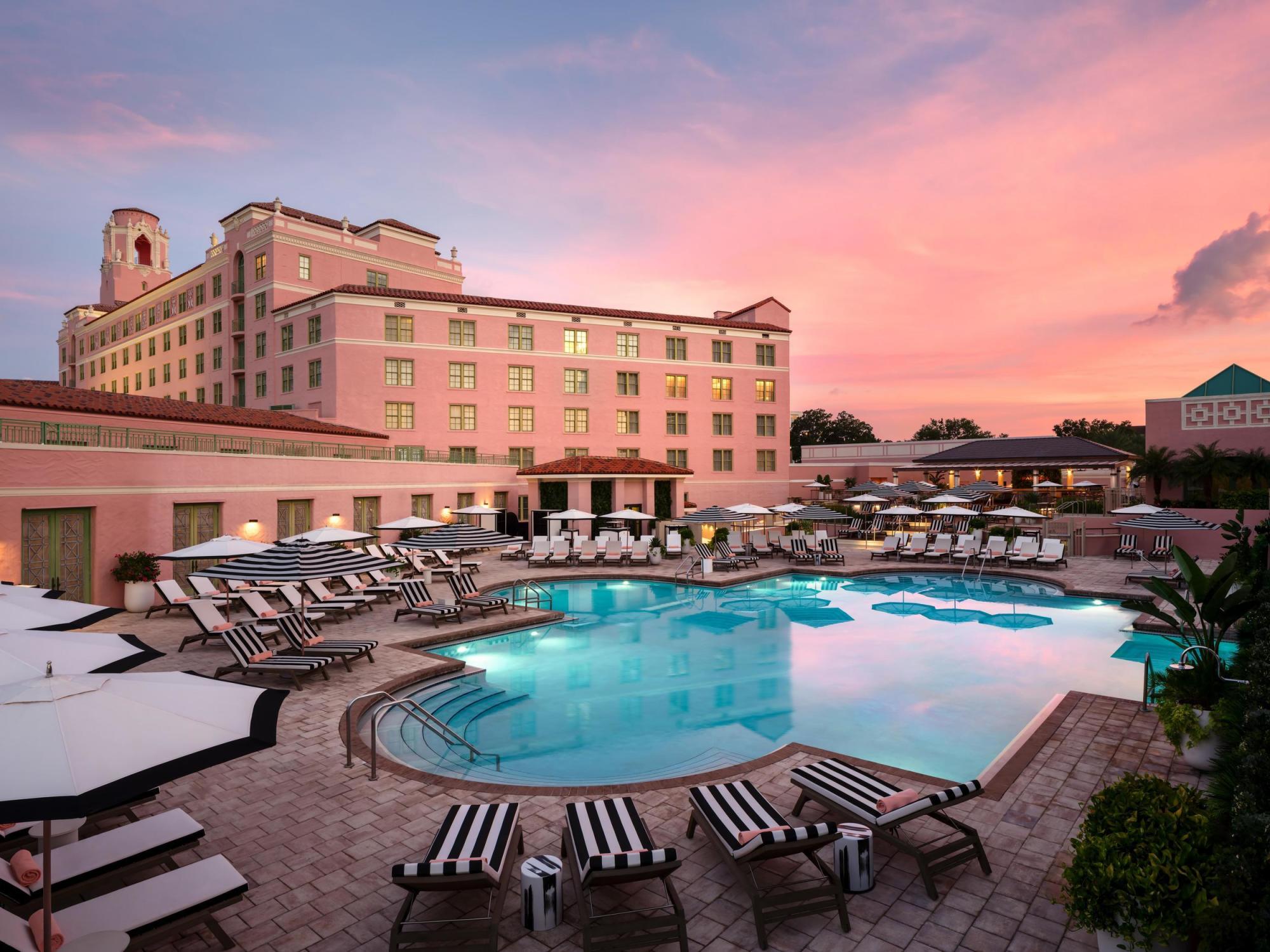 Vinoy Pool