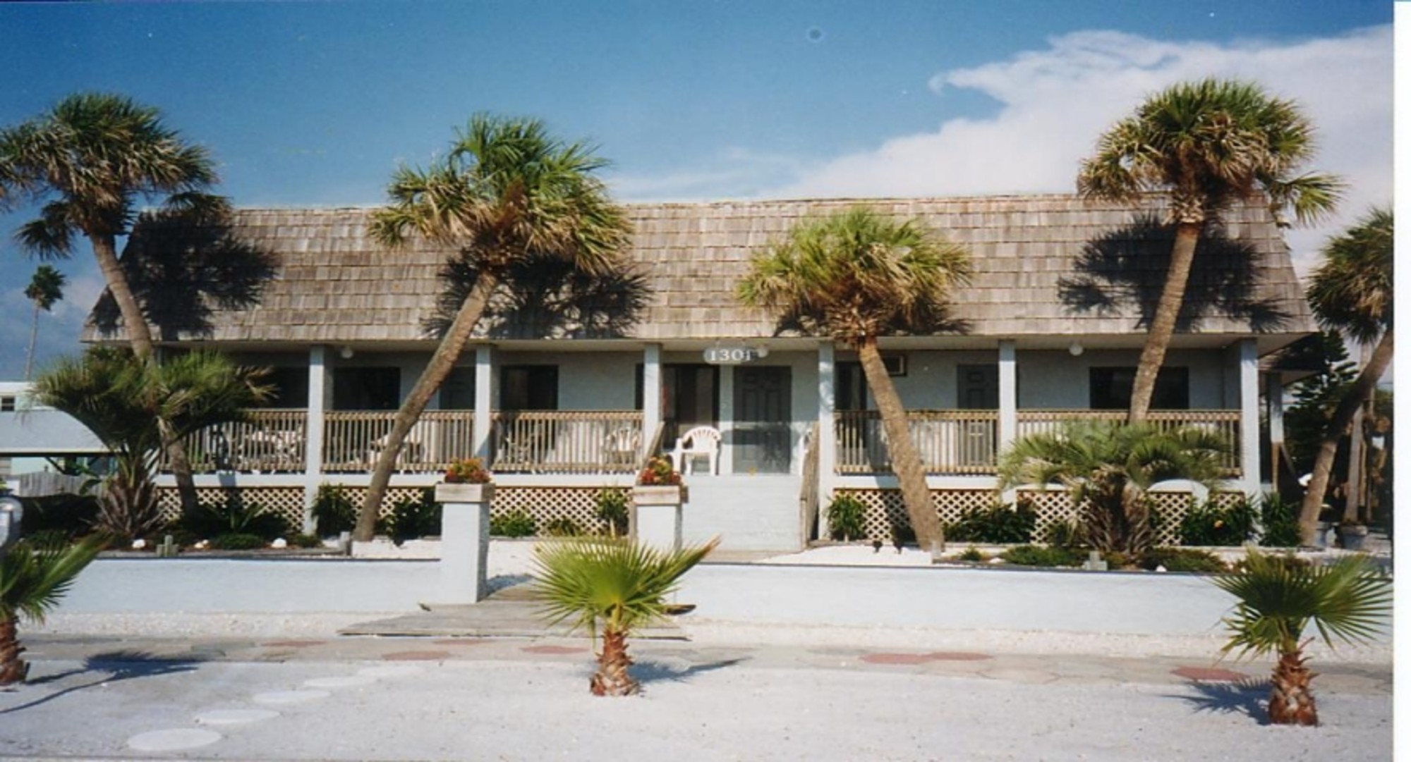 Sabal Palms Inn -Front of Property