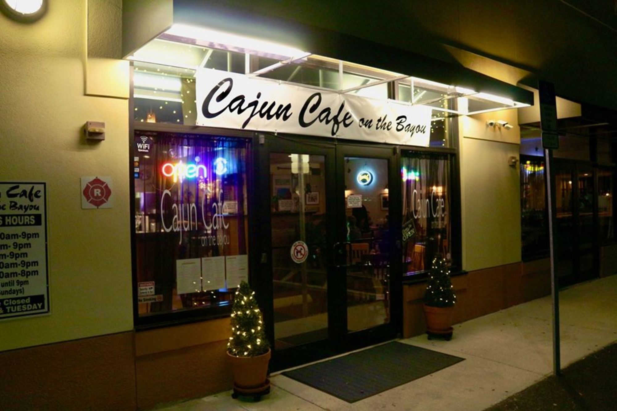 Cajun Cafe on the Bayou