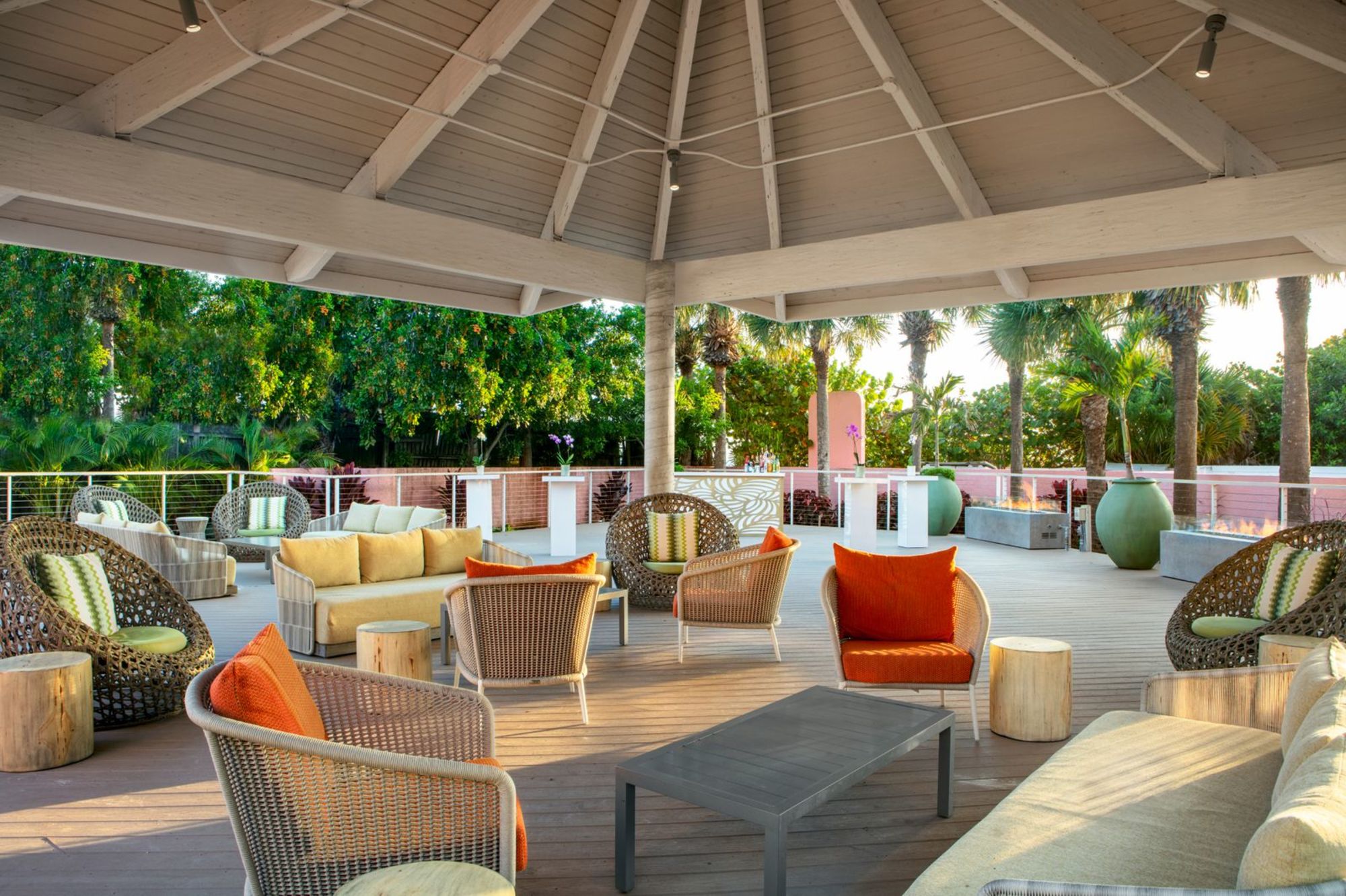 Beach House Suites by the Don CeSar