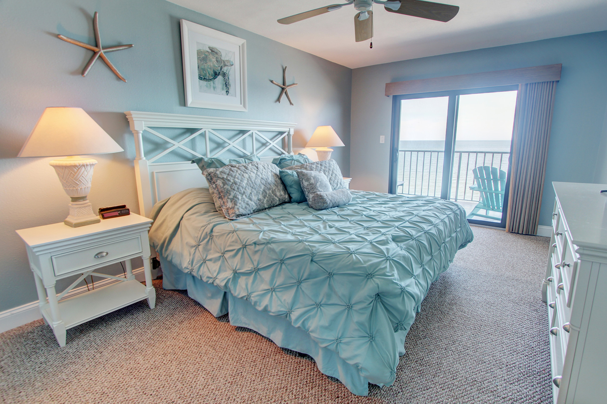 Master bedroom in Gulf front vacation condo by TRS-Travel Resort Services