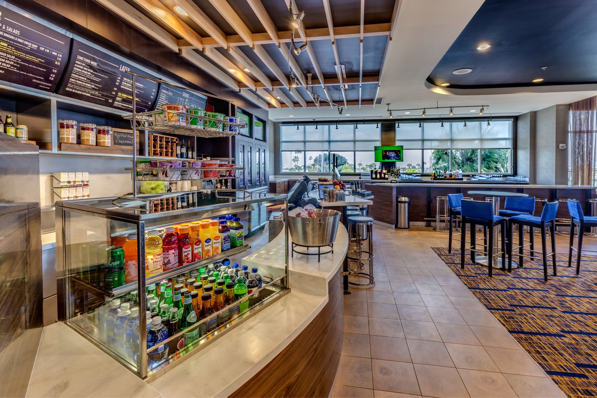 Courtyard by Marriott Madeira Beach